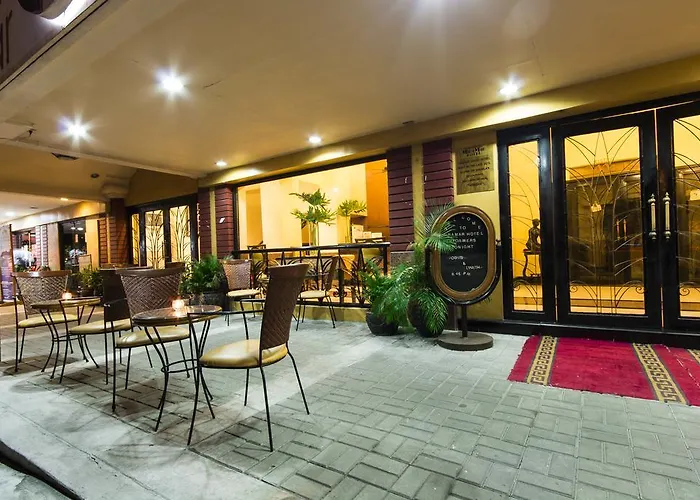 Miramar Hotel 3*
